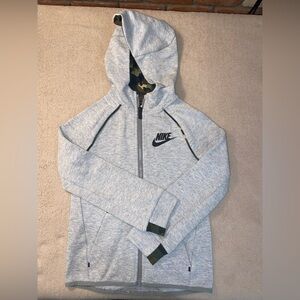 Nike little boys 7 (L) hoodie